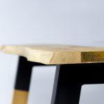 Stół z Litego Drewna z Elementami Szklanymi